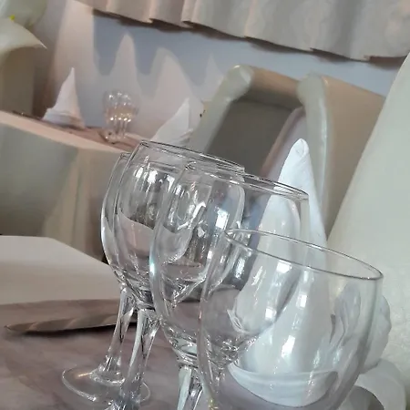 La Petite Hotel 2*