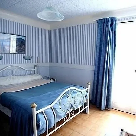 Hotel La Petite