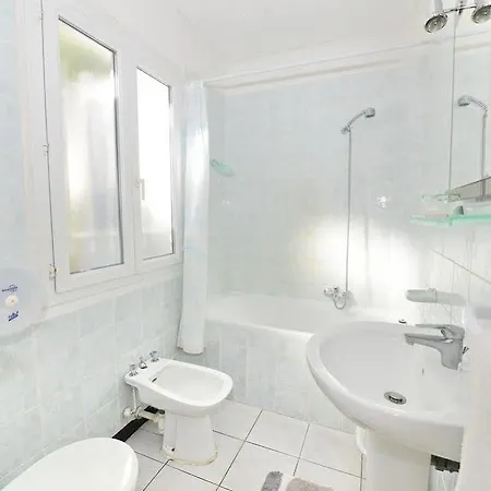 La Petite Hotel